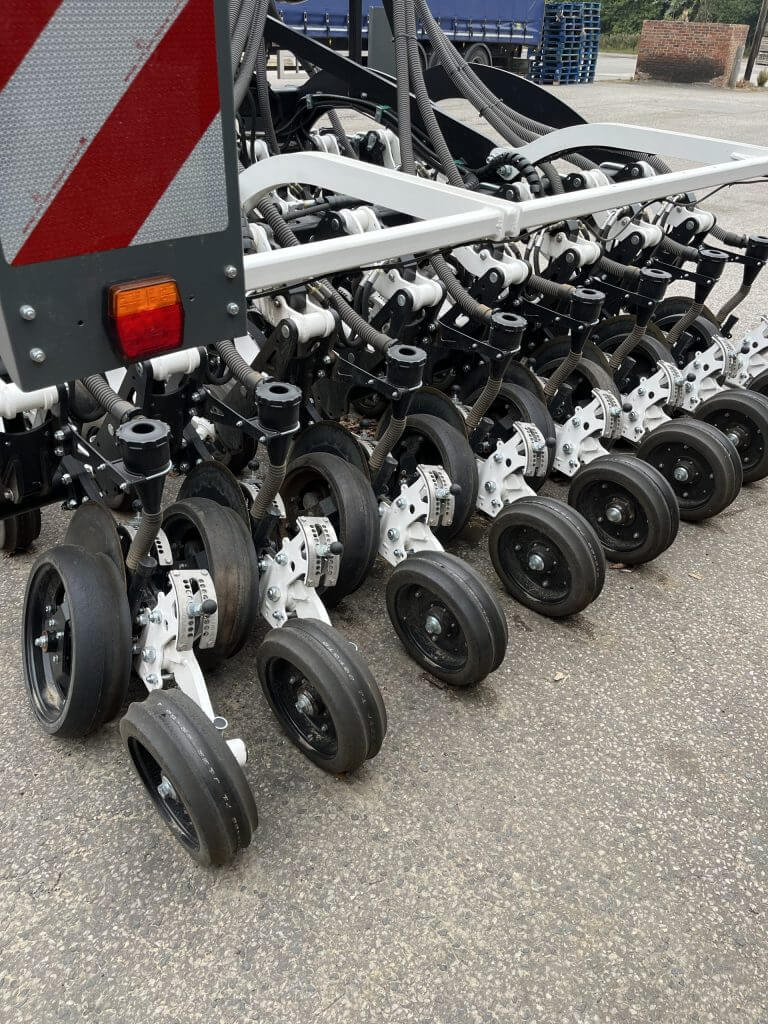 Agrisem Boss HD 3-18.75 Dual Direct Disc Drill product image 1